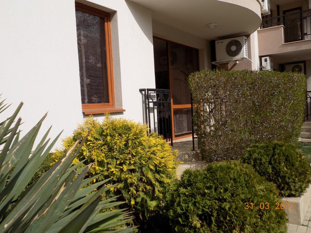 Alex Deluxe Apartments Pantai Sunny Luaran gambar